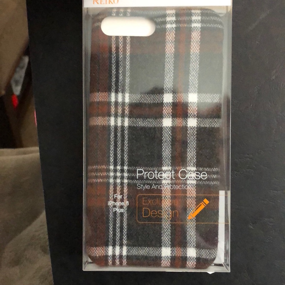 Fabric textured iPhone 8+ phone case